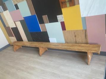 Houten schoolbank  beschikbaar voor biedingen