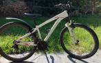 Kinder Rockrider ST100 Mountainbike MTB 27,5 inch Wit Roze, Minder dan 45 cm, Ophalen, Zo goed als nieuw, Overige merken