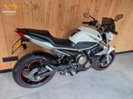YAMAHA XJ 6 N Diversion XJ6N XJ6 Niewe set banden!, 4 cilinders, Bedrijf, Meer dan 35 kW, 599 cc