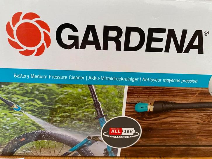 GARDENA-Flymo-Accu Medium drukteiniger AquaClean 24/18V, Tuin en Terras, Hand-tuingereedschap, Zo goed als nieuw, Ophalen of Verzenden