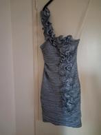 Korte, grijze/zilverkleurige galajurk/feestjurk, Kleding | Dames, Gelegenheidskleding, Ophalen, Galajurk, Zo goed als nieuw, Maat 36 (S)