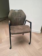 4 groene eetkamerstoelen op wieltjes, Huis en Inrichting, Stoelen, Overige kleuren, Ophalen of Verzenden, Zo goed als nieuw, Vier