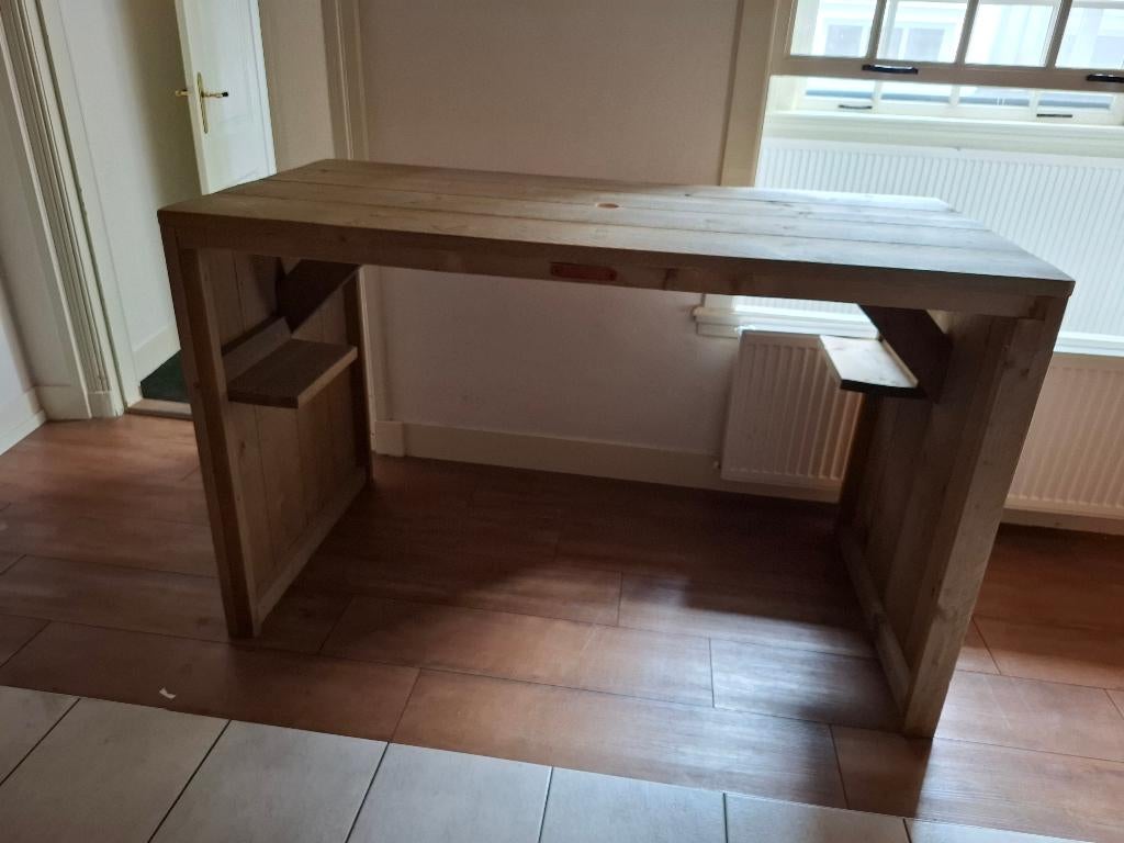 (Nr.456) Steigerhouten statafel met opening voor parasol, Ophalen, Zo goed als nieuw