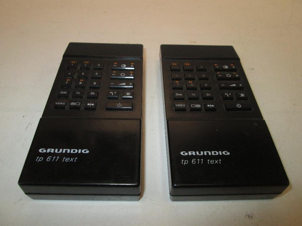 Vintage Grundig afstandsbedieningen, Audio, Tv en Foto, Afstandsbedieningen, Ophalen of Verzenden, Gebruikt, Origineel, Tv