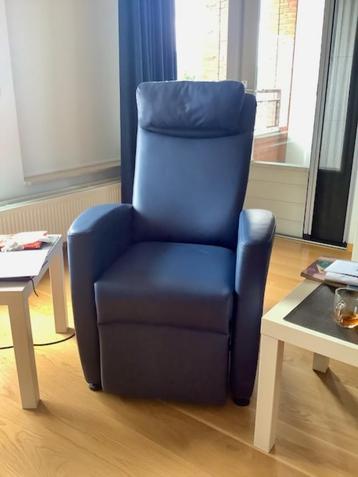 Relaxfauteuil / Sta-op stoel Fitform, locatie Den Bosch beschikbaar voor biedingen