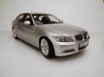 Kyosho 1/18 BMW 3 Series E90 zilver Dealer Editie, Ophalen of Verzenden, Zo goed als nieuw, Auto, Kyosho