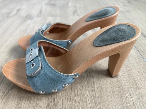 Hoge blauwgrijze suède lederen Scholl kleppers maat 38, Kleding | Dames, Schoenen, Zo goed als nieuw, Sandalen of Muiltjes, Grijs