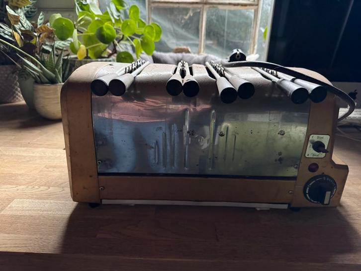 Dualit Broodrooster 4 gleuven - Professioneel, Witgoed en Apparatuur, Broodroosters, Gebruikt, Uitneembare kruimellade, Ophalen