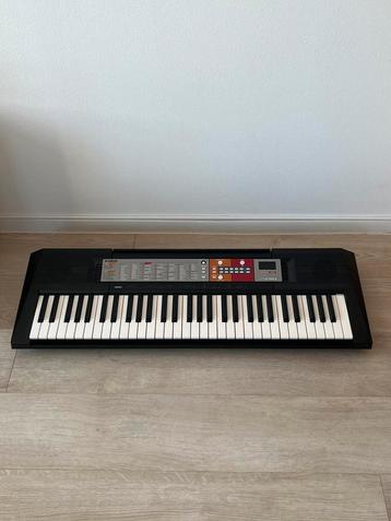 Digitaal Keyboard - Yamaha PSR F50 beschikbaar voor biedingen