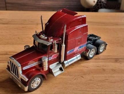 Modelauto Vrachtwagen Peterbilt 379, Hobby en Vrije tijd, Modelbouw | Auto's en Voertuigen, Zo goed als nieuw, Truck, 1:32 tot 1:50