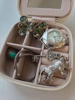 Zilveren sieraden lot: Pandora, horloge, broche, armband, Gebruikt, Ophalen of Verzenden, Met bedels of kralen, Zilver