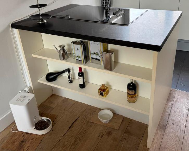 Kookeiland granieten (natuurst) blad incl top Neff kookplaat, Huis en Inrichting, Keuken | Complete keukens, Zo goed als nieuw