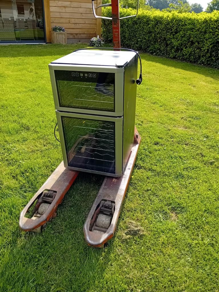 Wijnkoelkast, Witgoed en Apparatuur, Koelkasten en IJskasten, Minder dan 75 liter, Ophalen of Verzenden, Zonder vriesvak