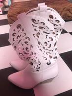 Vintage Boho / Bohemian Witte Cowboy Laarzen, Ophalen of Verzenden, Zo goed als nieuw, Wit, Sneakers of Gympen