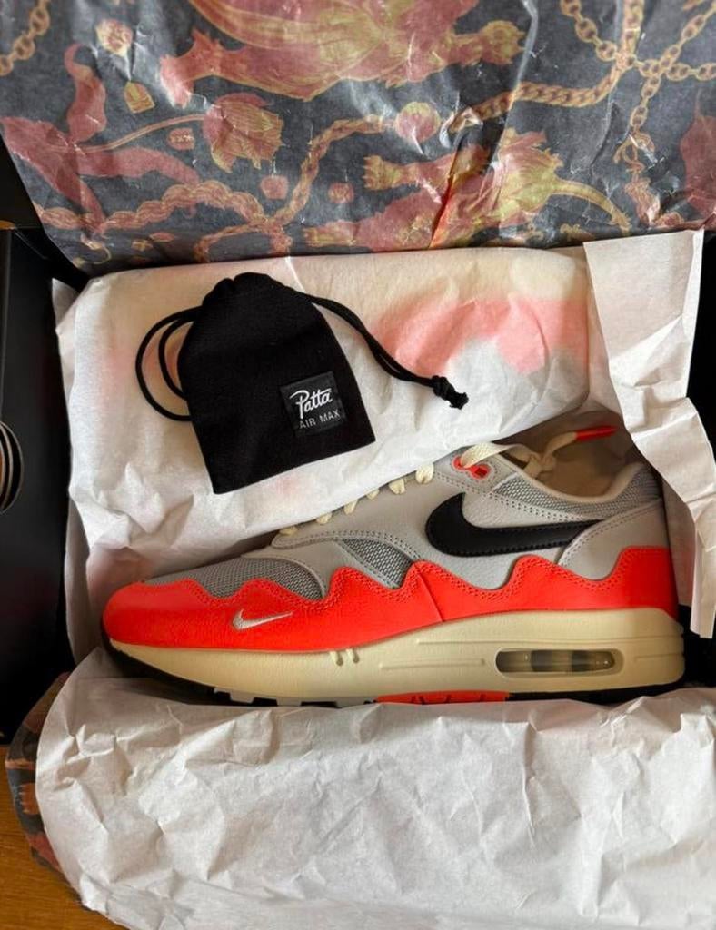 Nike Air Max 1 Patta Waves Hyper Crimson, Kleding | Heren, Schoenen, Overige kleuren, Nieuw, Ophalen of Verzenden, Sneakers of Gympen