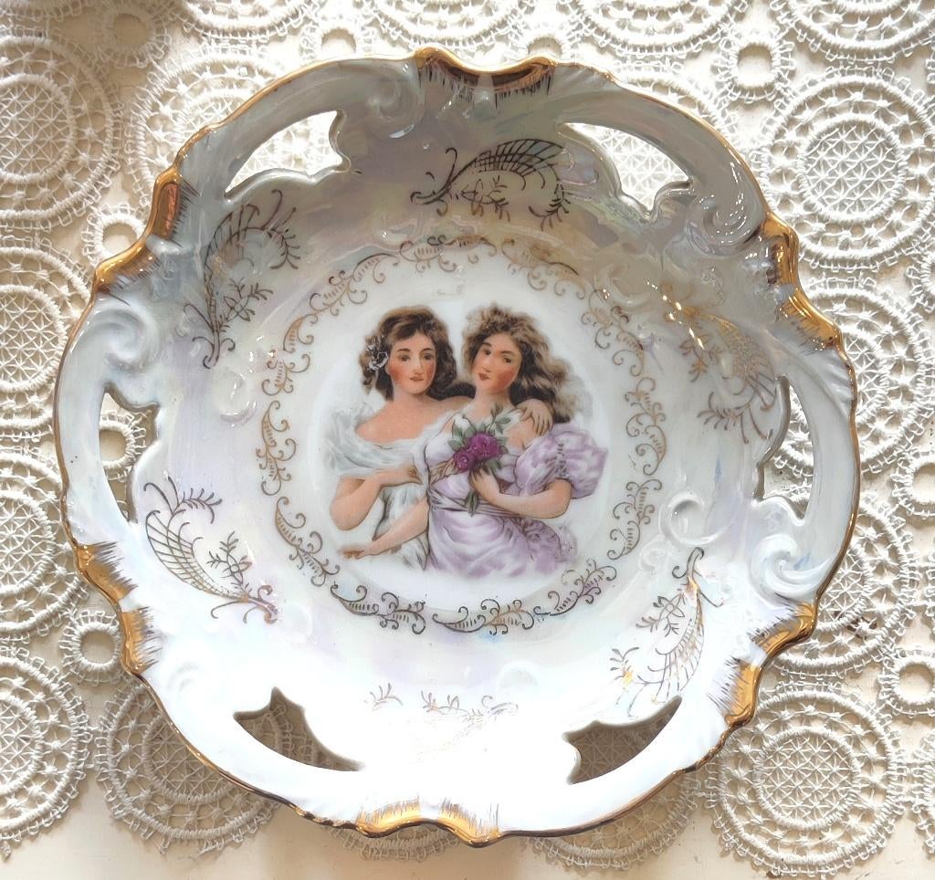 Mooi antiek wandbord met 2 dames, Ophalen of Verzenden