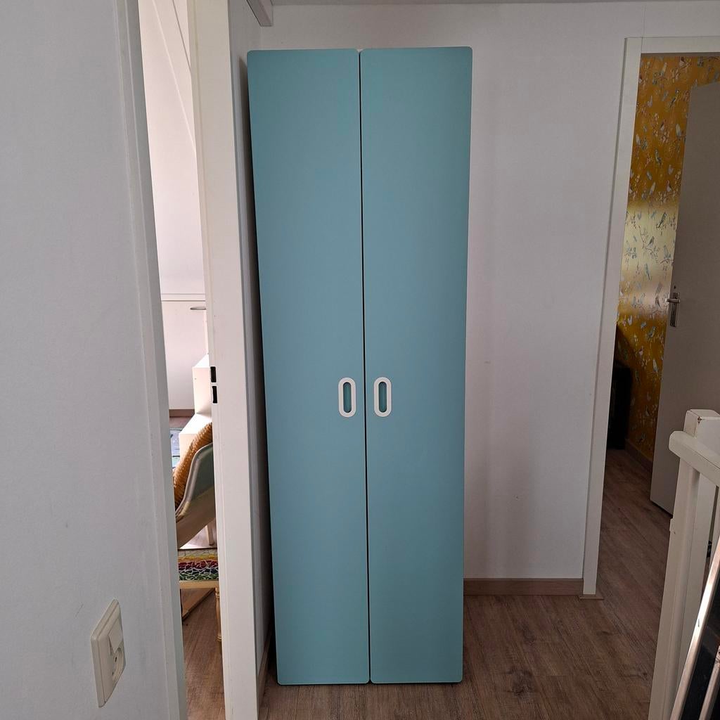 Ikea kinder kledingkast met blauwe deuren, Ophalen, 25 tot 50 cm, 50 tot 100 cm, 150 tot 200 cm