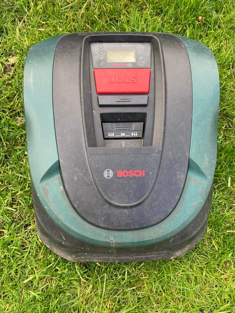 Bosch Indego M 700 robotmaaier, Tuin en Terras, Robotmaaiers, Ophalen, Gebruikt, 20 tot 25 cm, Bestuurbaar via app
