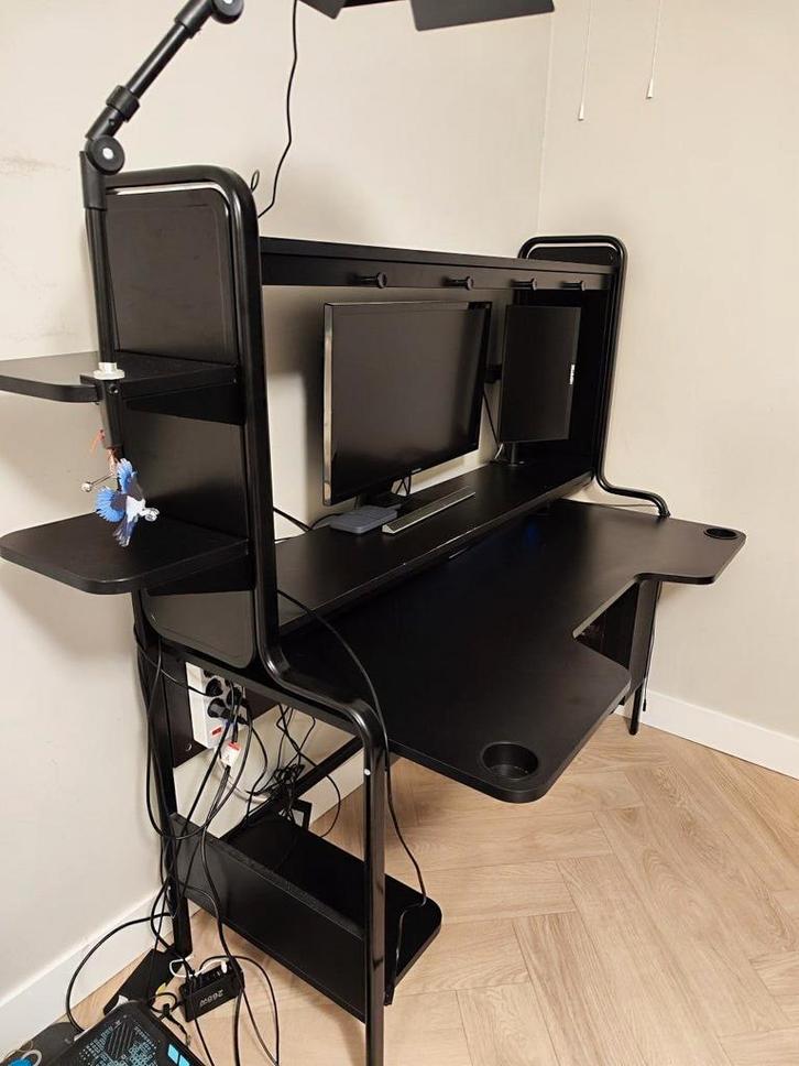 IKEA Fredde bureau, Huis en Inrichting, Bureaus, Gebruikt, Bureau, Ophalen