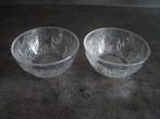 2 dessert schaaltjes, glas met reliëf  / vintage, Ophalen of Verzenden, Overige stijlen, Glas, Schaal of Schalen