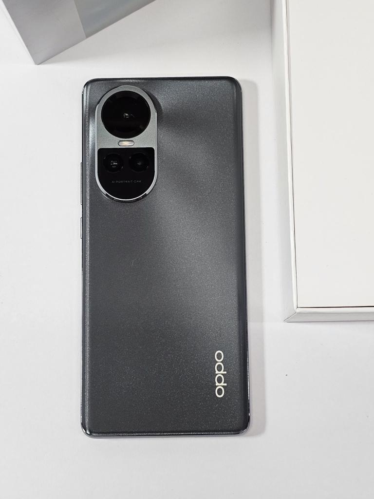 OPPO Reno 10 5G - 256GB- Silver Grey | Tweedehands, OPPO, Press@oppo.com, Weena 505, 3013AL Rotterdam, Nederland