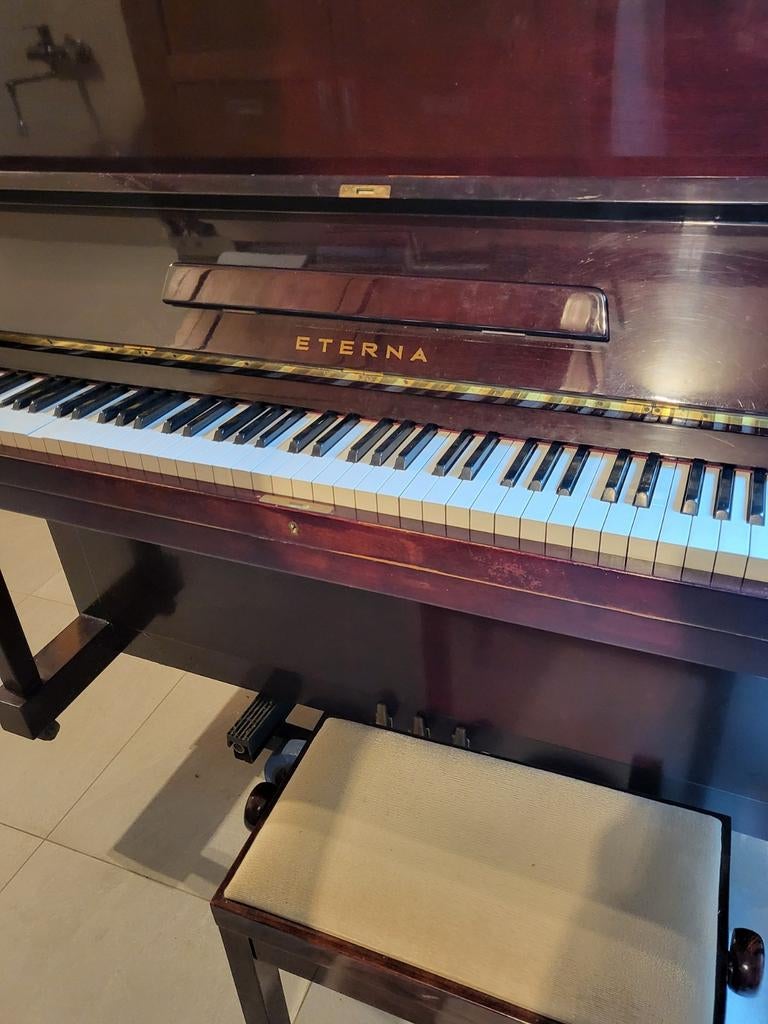 Eterna (yamaha) Piano, Ophalen, Gebruikt, Zwart