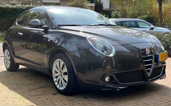 Alfa Romeo MiTo 0.9 Turbo Twinair 2016 Leder Frau, Auto's, Alfa Romeo, Particulier, MiTo, ABS, Airbags, Airconditioning, Automatische klimaatregeling