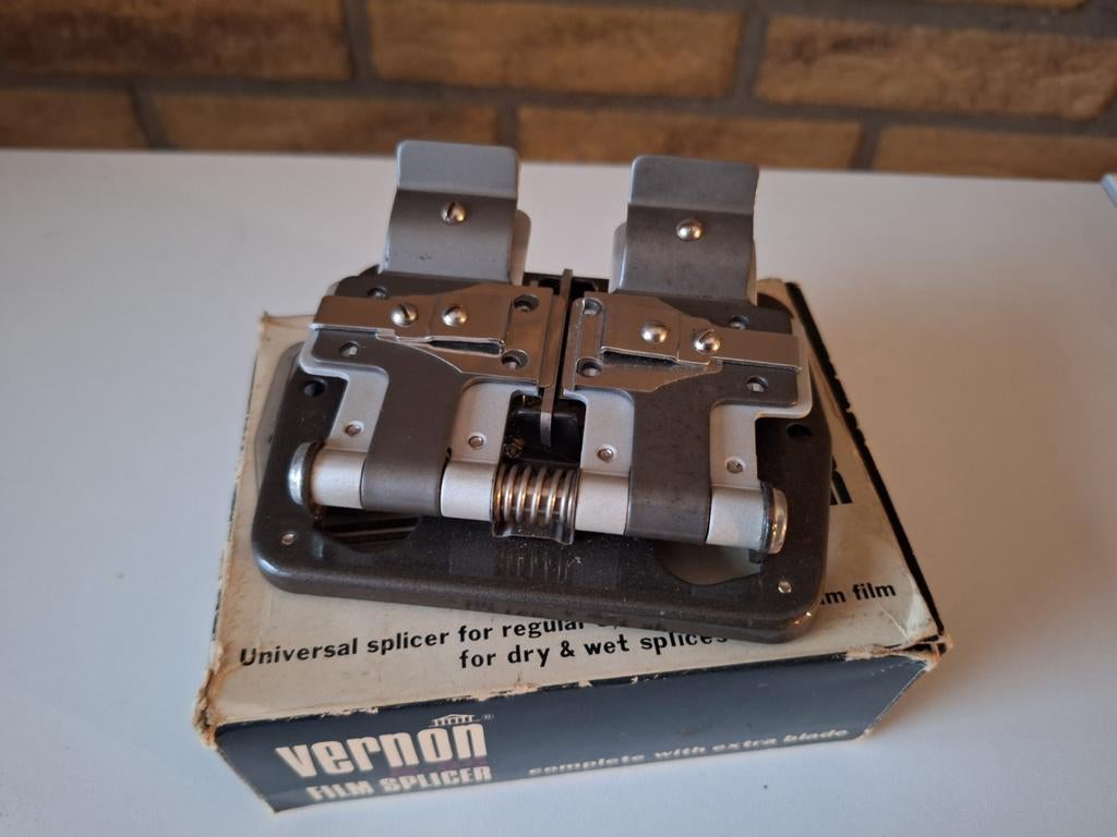 Vernon S-66 Film Splicer 8 mm, Super 8, 16 mm film, Ophalen of Verzenden, Zo goed als nieuw