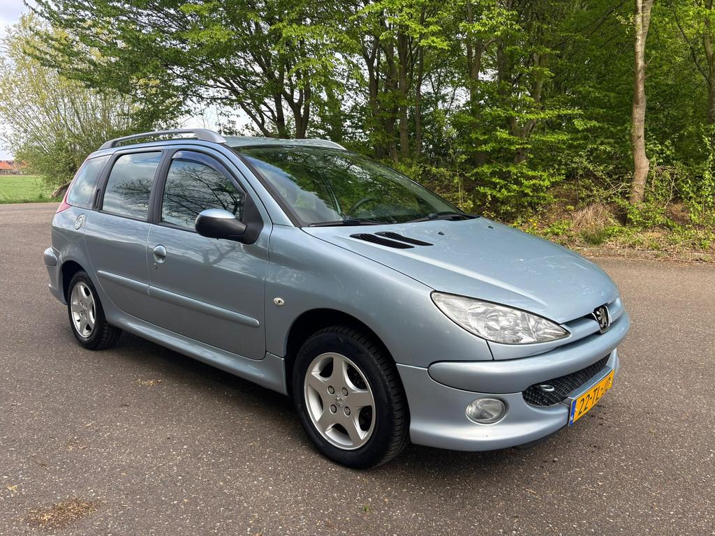 Peugeot 206 SW 1.4 Air-line 3 | Airco | NAP | APK 08-2026, Voorwielaandrijving, Stof, Zwart, 4 cilinders
