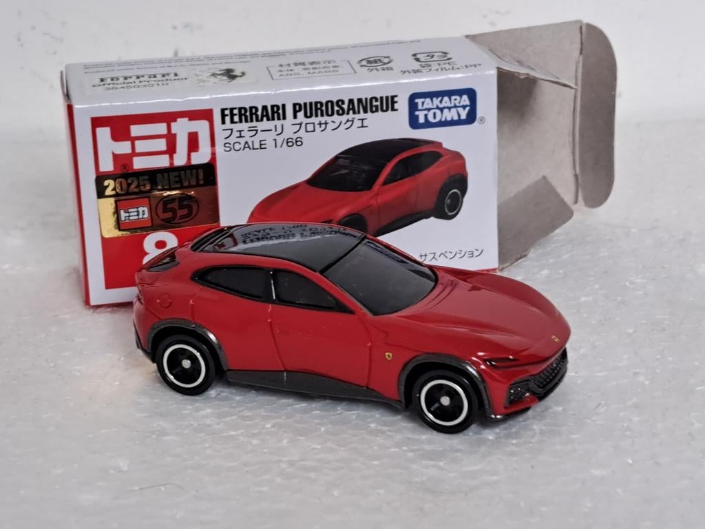 Ferrari Purosangue V12 Rood 1/64 NIEUW, Ophalen of Verzenden, Nieuw, Auto