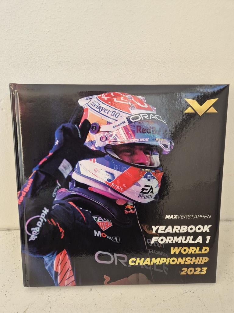 TE RUIL MAX VERSTAPPEN 2023 JAARBOEK WORLD CHAMPION REDBULL, Ophalen, Nieuw, Formule 1