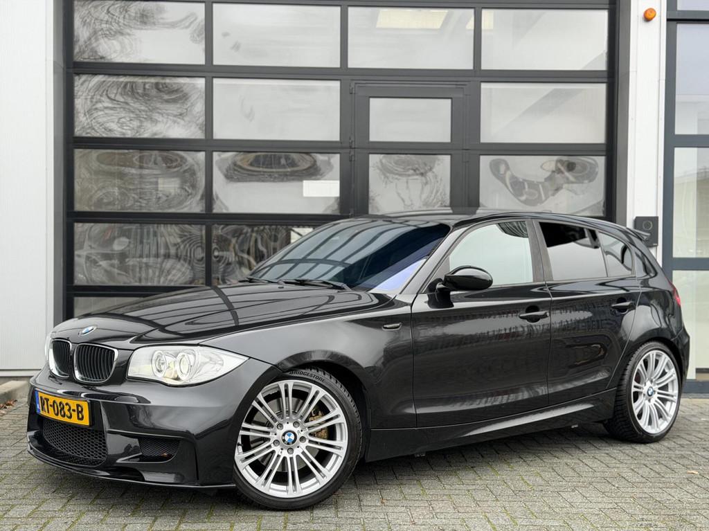 BMW 1-serie 3.0 130i High Executive 265PK+ / M-Sport / HAND, Auto's, BMW, 1-Serie, Achterwielaandrijving, Gebruikt, 1350 kg