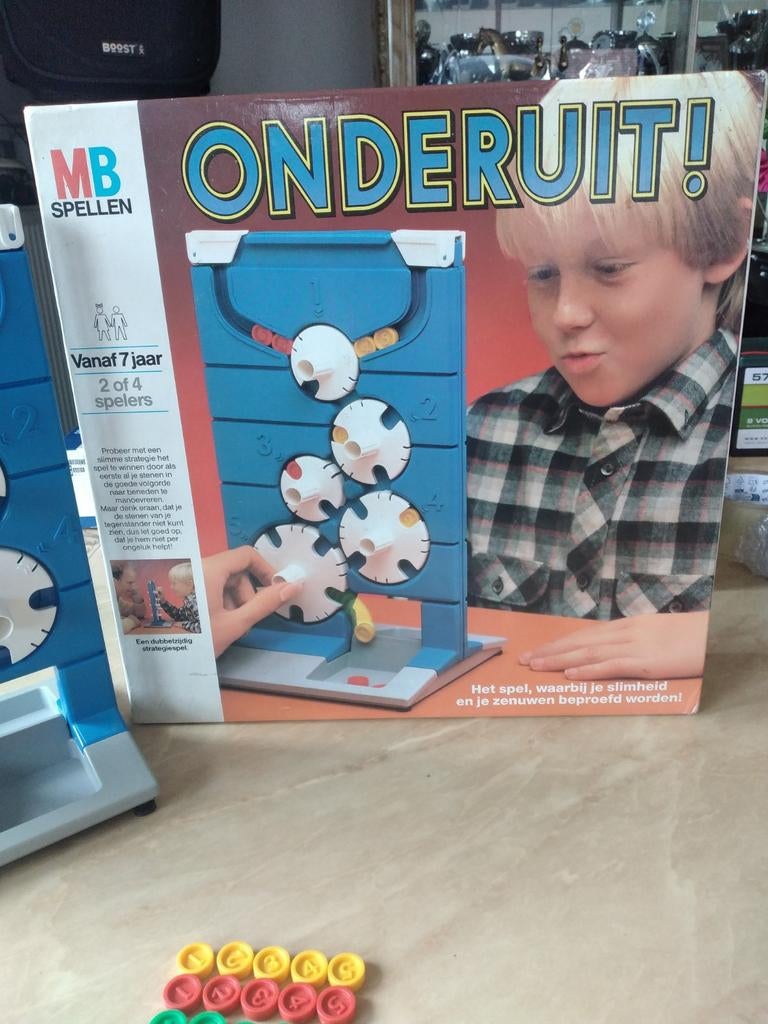 Onderuit! MB Spel vintage  - Leuk Strategisch Spel, Hobby en Vrije tijd, Gezelschapsspellen | Bordspellen, Een of twee spelers