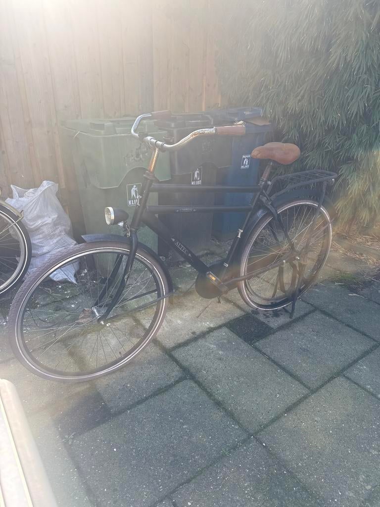 Fiets met lekke achterband - opknapper, Fietsen en Brommers, Fietsen | Dames | Damesfietsen, 53 tot 56 cm, Ophalen, Gebruikt, Overige merken