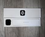 Apple Watch SE 44mm, Sieraden, Tassen en Uiterlijk, Smartwatches, IOS, Ophalen of Verzenden, Zo goed als nieuw, Grijs
