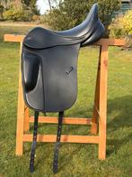 Kent en masters 17,5 inch dressuurzadel, Ophalen of Verzenden