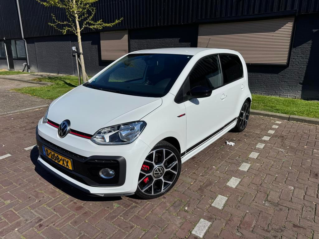 Gti Volkswagen up! 1.0 115pk 2021 Wit, Auto's, Volkswagen, Voorwielaandrijving, 40 €/maand, Up!, 4 stoelen