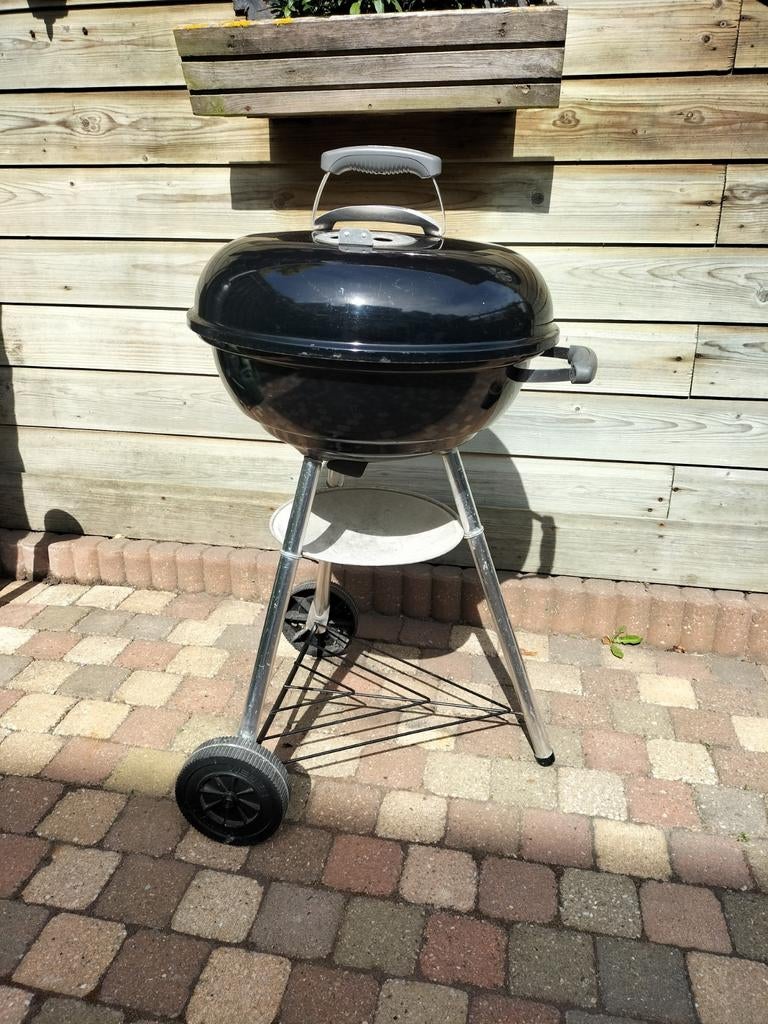 Weber houtskool barbeque, Ophalen