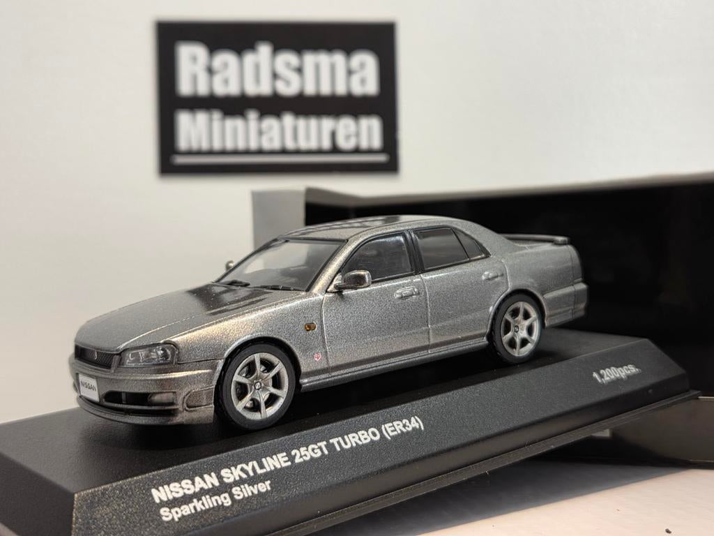 Nissan skyline 25GT Turbo 4drs sedan - 1:43 Kyosho, Hobby en Vrije tijd, Modelauto's | 1:43, Kyosho, Auto, Ophalen of Verzenden