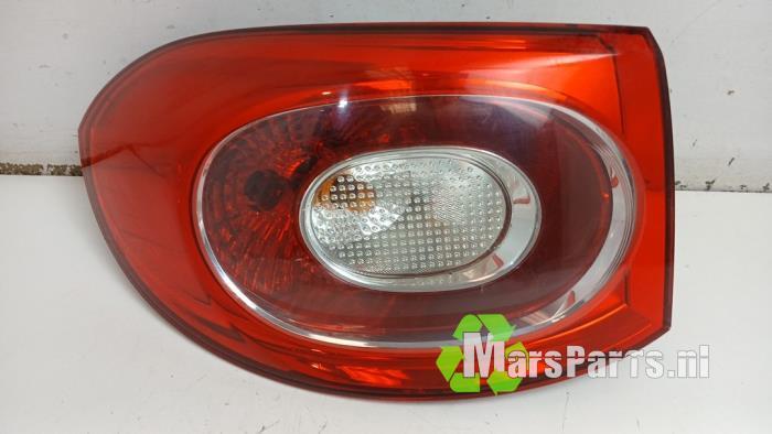 Achterlicht links van een Volkswagen Tiguan, Auto-onderdelen, Verlichting, Volkswagen, Gebruikt, 3 maanden garantie, Ophalen of Verzenden