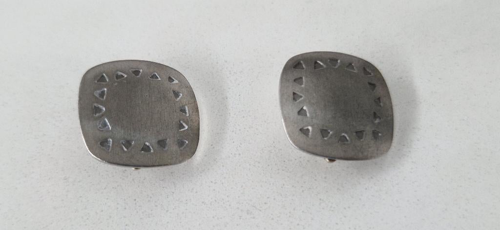 Jorgen Jensen 1 set vintage oorclips nr. 127, Overige materialen, Gebruikt, Ophalen of Verzenden, Grijs