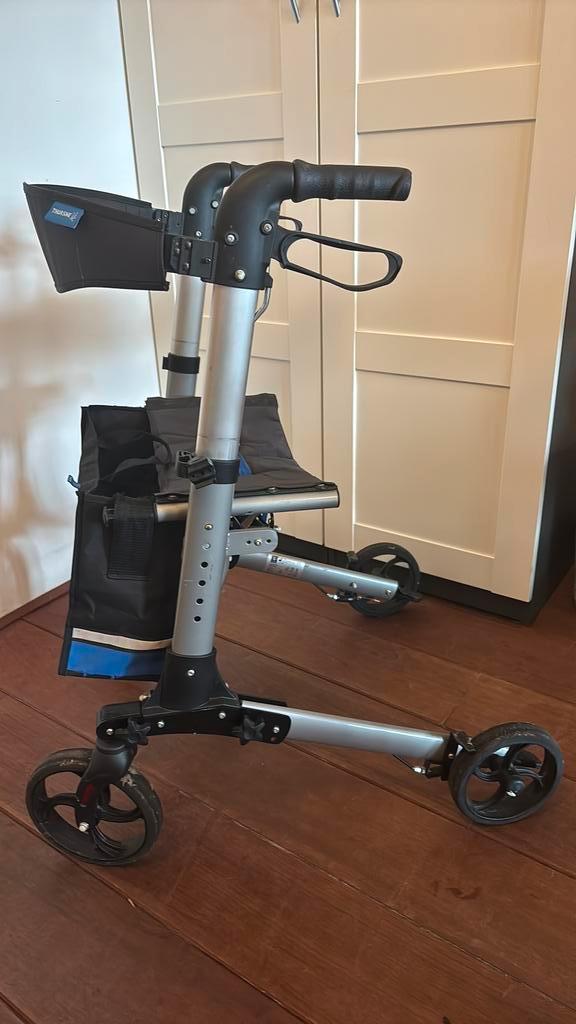 Lichtgewicht rollator Thuasne, Diversen, Rollators, Gebruikt, Lichtgewicht, Ophalen