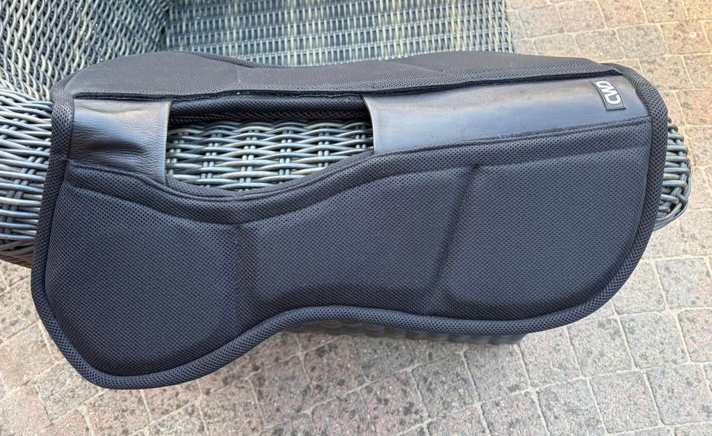 CWD Zadelonderlegger, Ophalen of Verzenden, Zo goed als nieuw, Springen