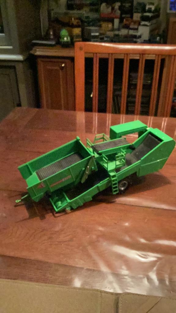 Siku aardappelrooier Wuhlmaus 2733, Ophalen of Verzenden, Zo goed als nieuw, Tractor of Landbouw, SIKU