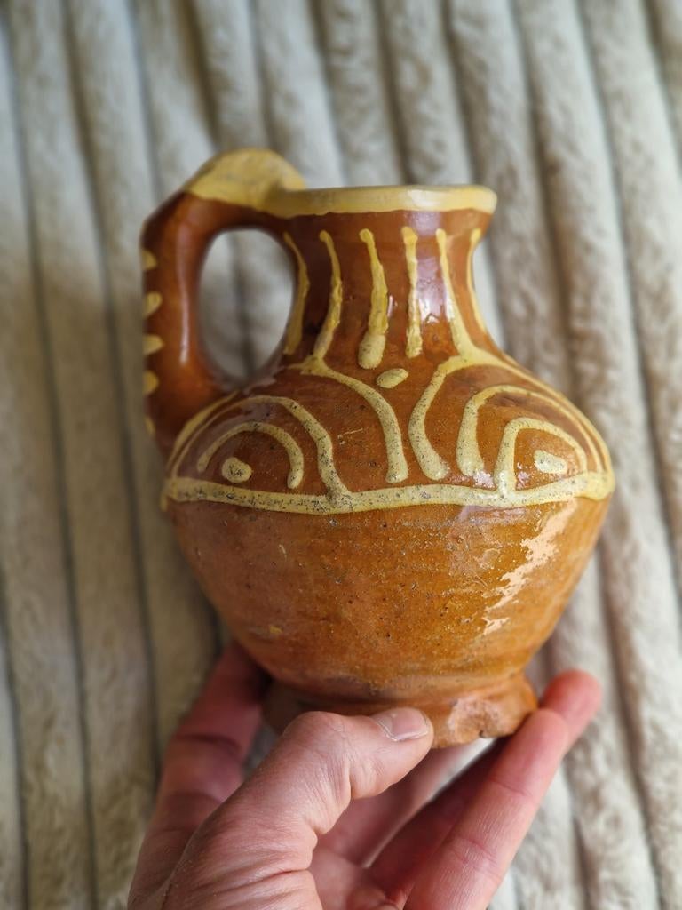 Gerestaureerd 17e-eeuws ringeloor kruikje - bodemvondst, Antiek en Kunst, Antiek | Keramiek en Aardewerk, Ophalen of Verzenden