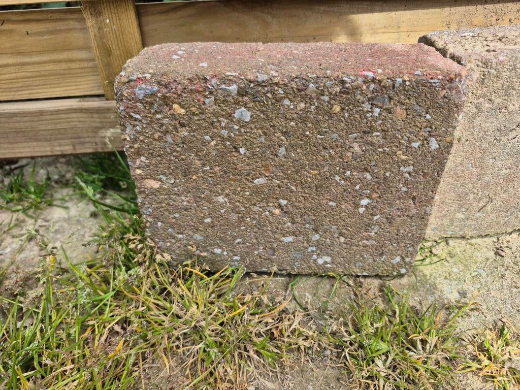 Gratis......stenen / klinkers, Ophalen, Gebruikt, Beton, Klinkers