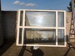 Groot hardhouten kozijn met dubbel glas – 250 x 192 cm, Doe-het-zelf en Verbouw, Kozijnen en Schuifpuien, Ophalen, Gebruikt, Raamkozijn