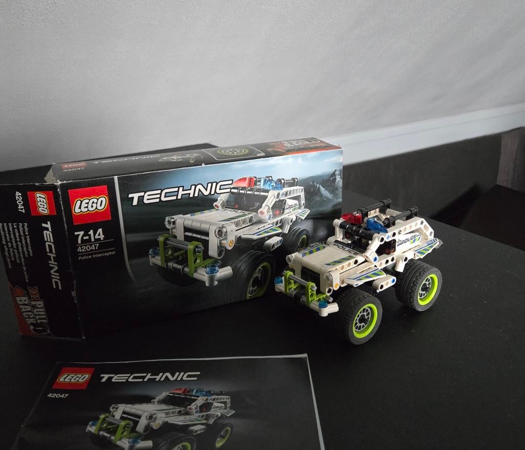 Lego Technic 42047 Police Interceptor, Ophalen, Compleet, Lego, Zo goed als nieuw