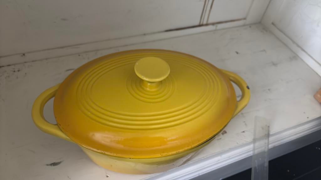 Ernesto grote ovale gietijzeren pan geel gebruikt, Ophalen of Verzenden, Gebruikt, Gietijzer, Koekenpan of Braadpan
