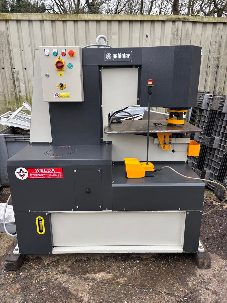 Sahinler HPM 65 Hydraulische Ponsmachine, Zakelijke goederen, Machines en Bouw | Industrie en Techniek, Ophalen of Verzenden